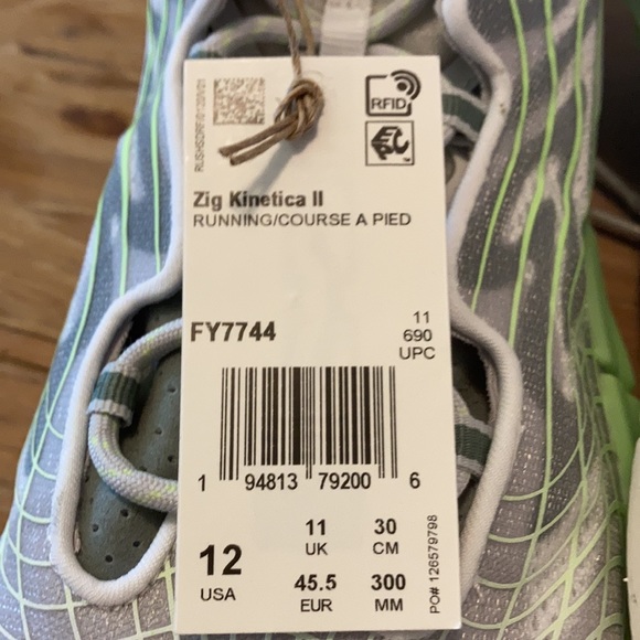 BRAND NEW REEBOK ZIG KINETICA II W/ TAGS US 12 - Picture 6 of 8